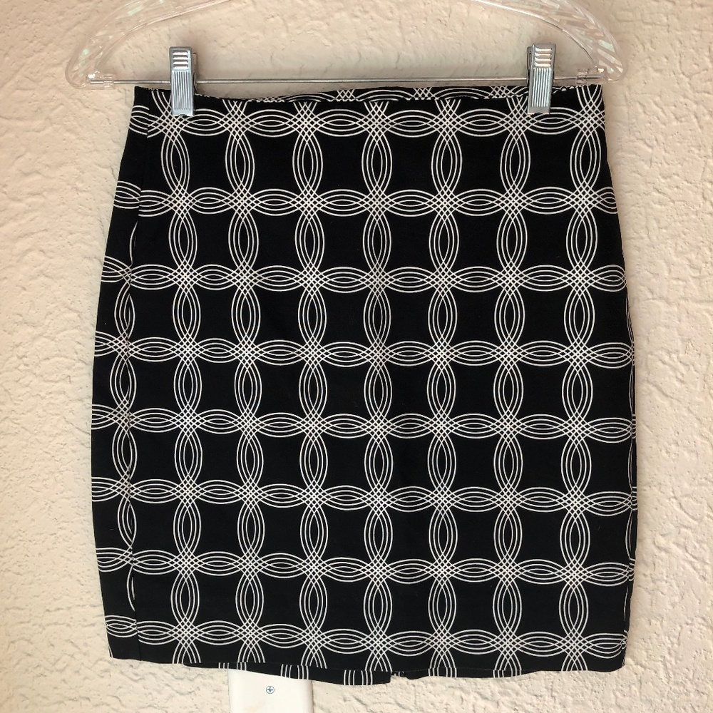 Banana Republic Black & White Circles Midi Skirt 2
